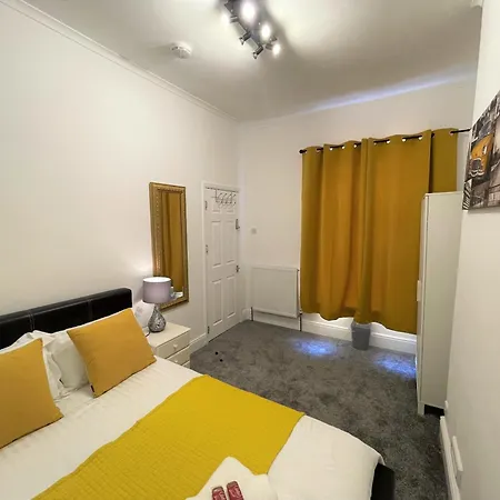 Robinhuts - 3 Bed Accommodation -Perfect For Contractors, Families & Students Kingston upon Hull Quarto foto