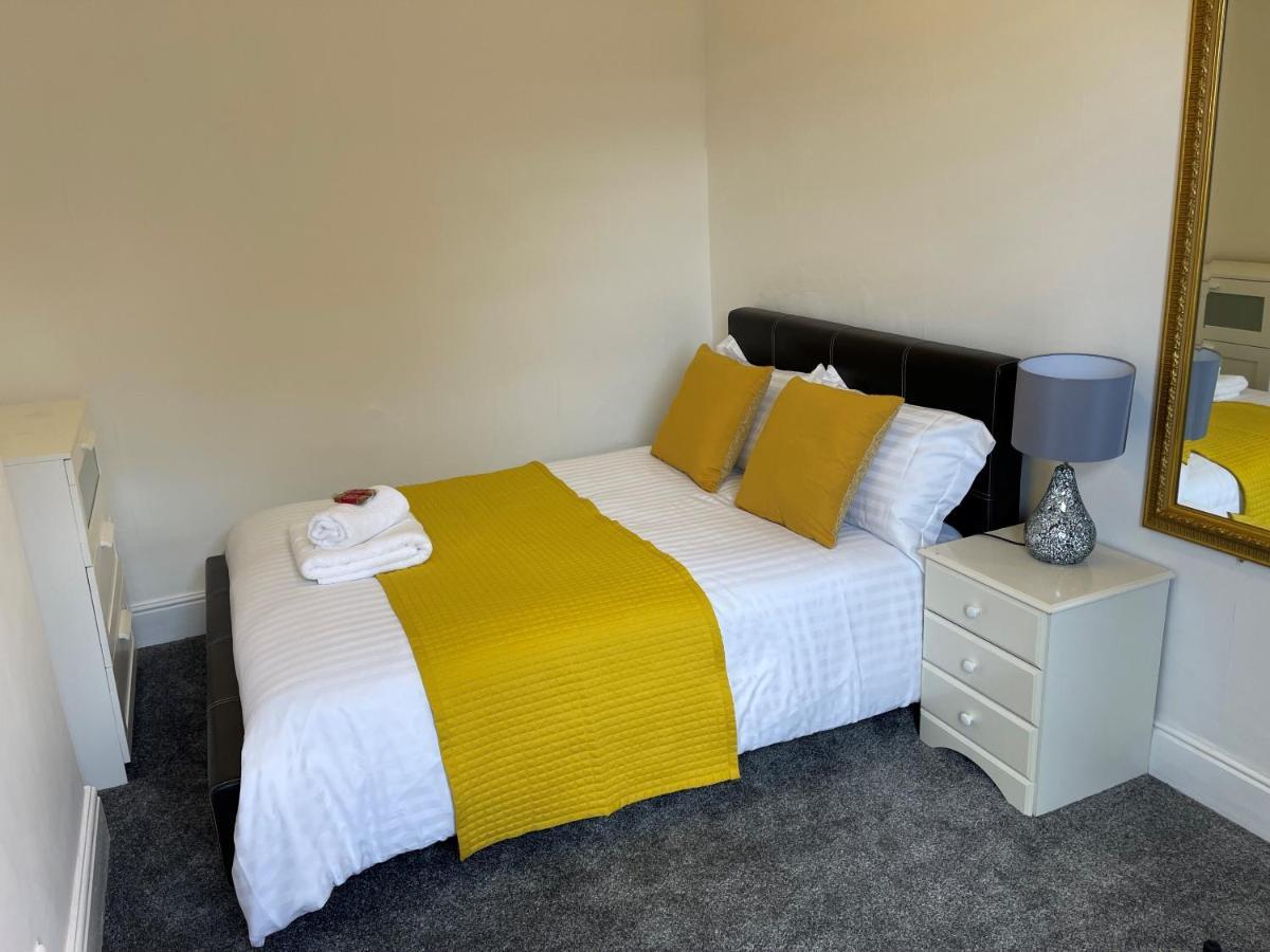 Robinhuts - 3 Bed -perfect For Contractors, Families & Students Kingston upon Hull
