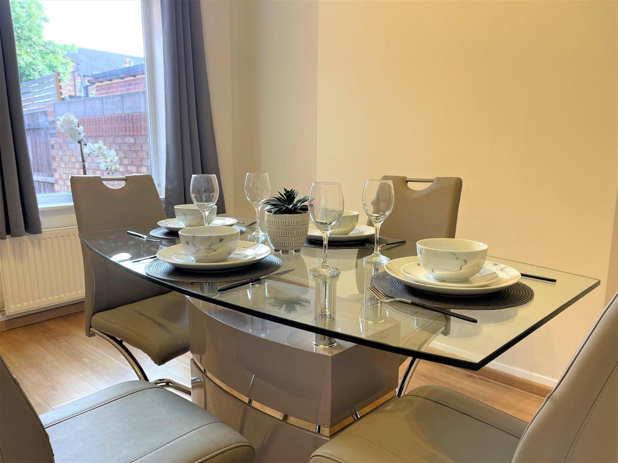 Robinhuts - 3 Bed -perfect For Contractors, Families & Students Kingston upon Hull