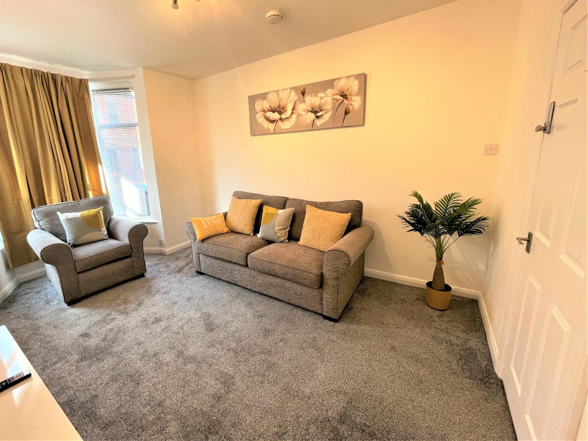 Robinhuts - 3 Bed -perfect For Contractors, Families & Students Holiday home Kingston upon Hull