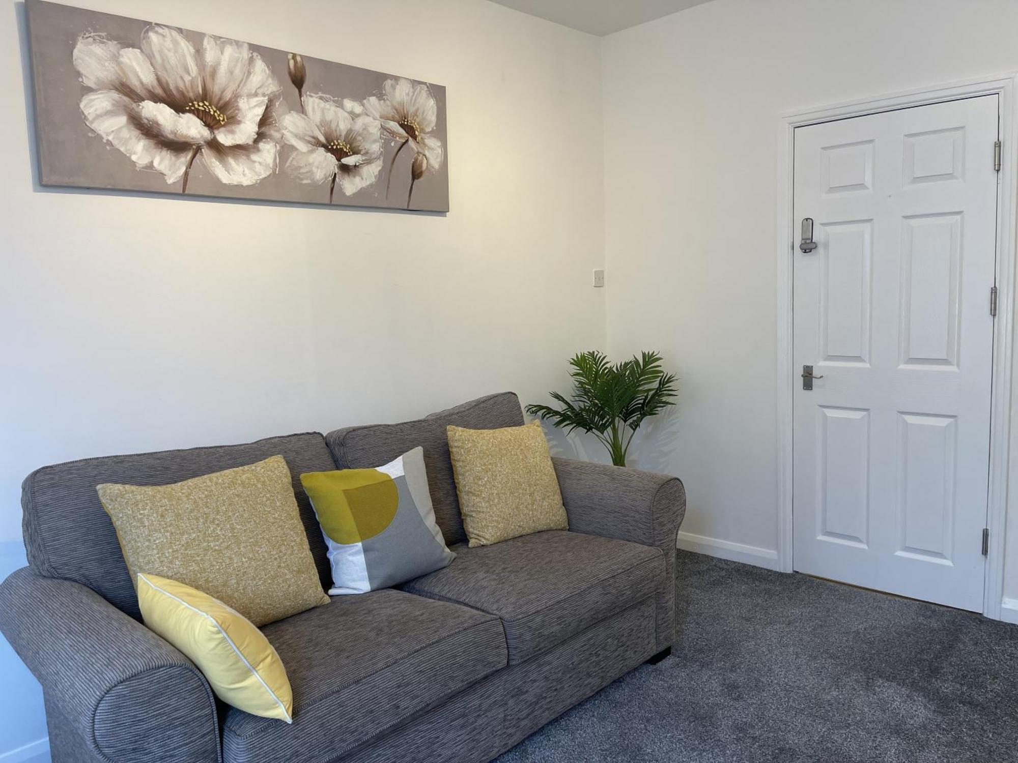 Robinhuts - 3 Bed -perfect For Contractors, Families & Students Holiday home Kingston upon Hull
